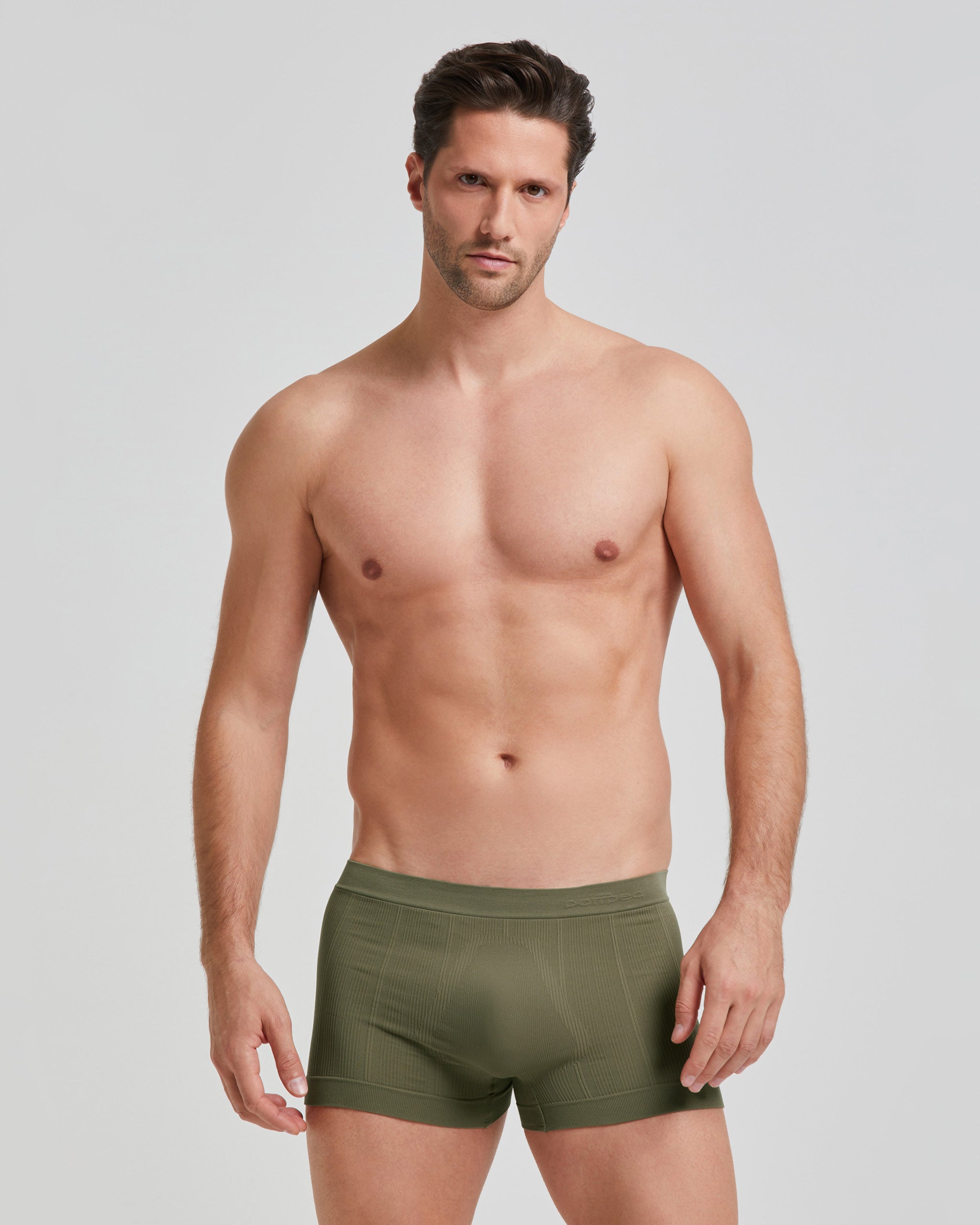 New moving seamless ribbed boxer shorts