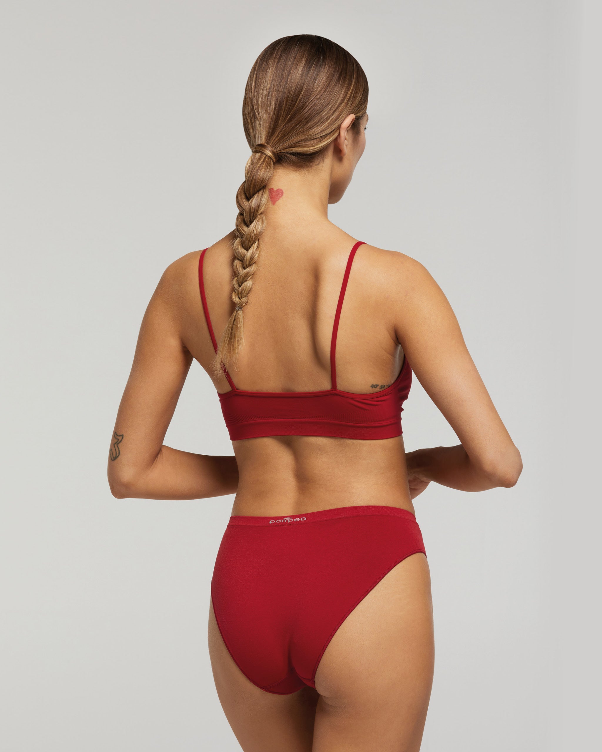 Slip femme sans couture avec gousset tricoté