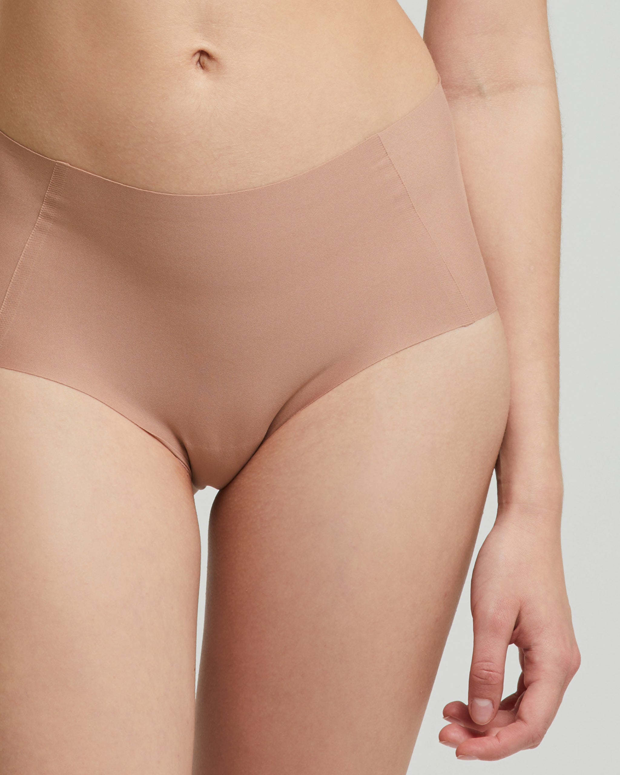 Second skin high-waisted briefs