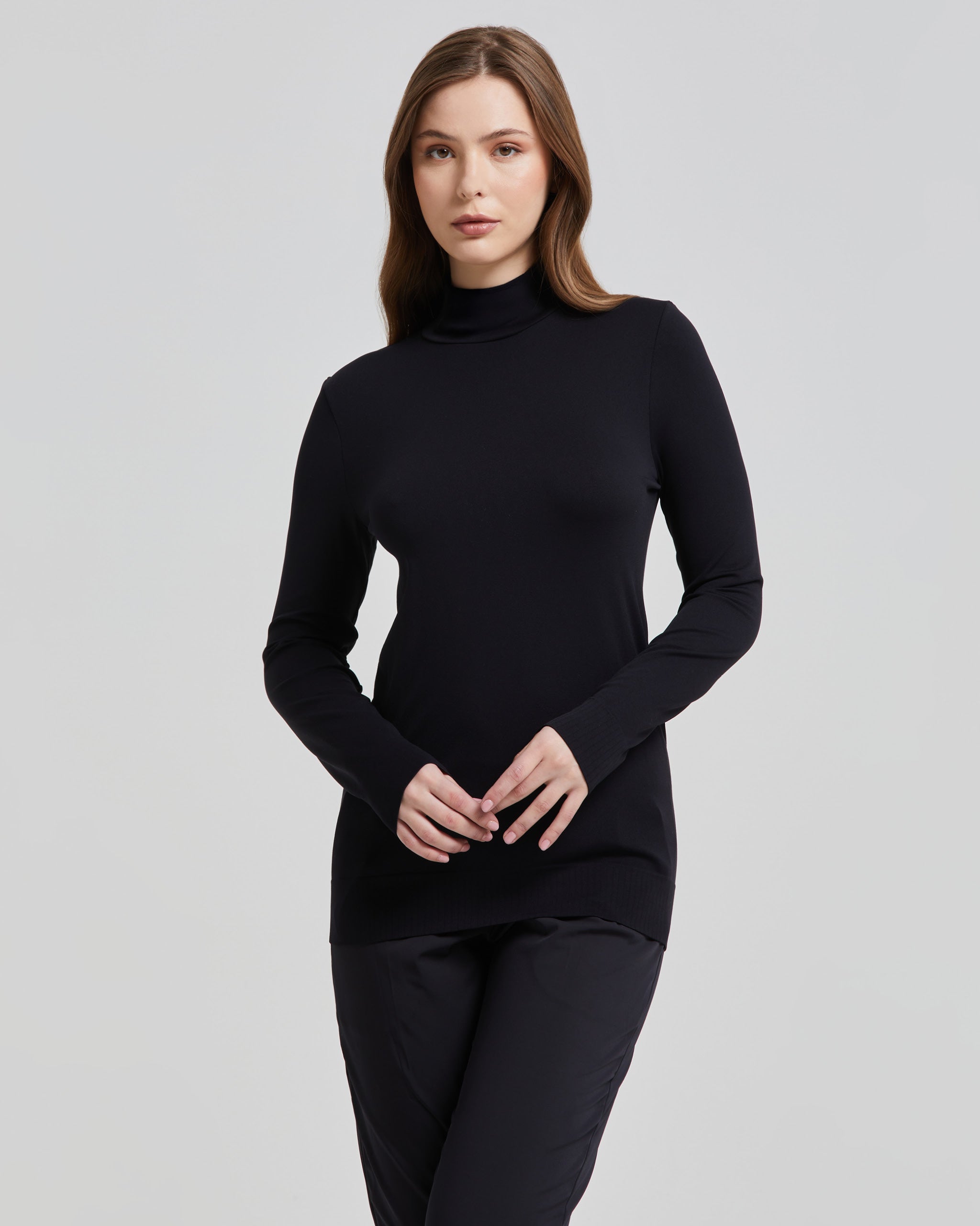 WOMEN'S SEAMLESS FUNNEL NECK TOP